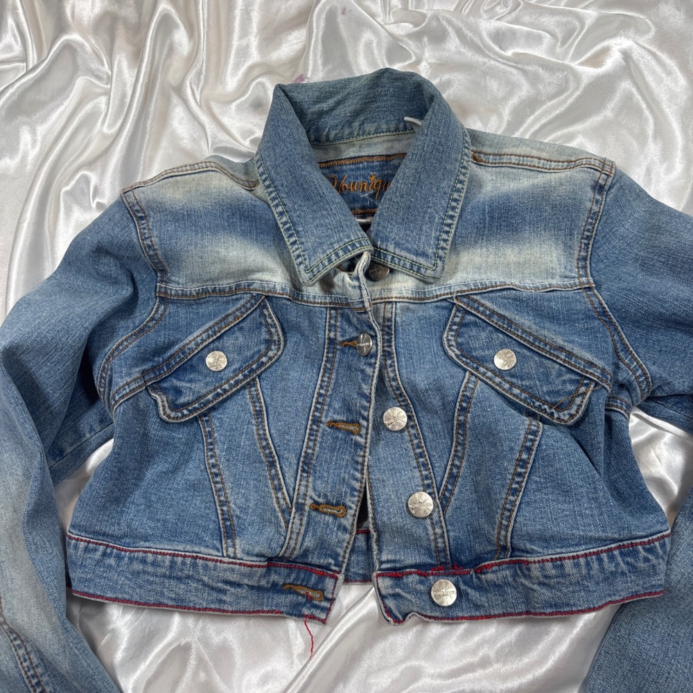 y2k Denim Jacket Blue Excellent Younique Cropped Frayed Hem Medium Wash Trucker - Picture 2 of 4